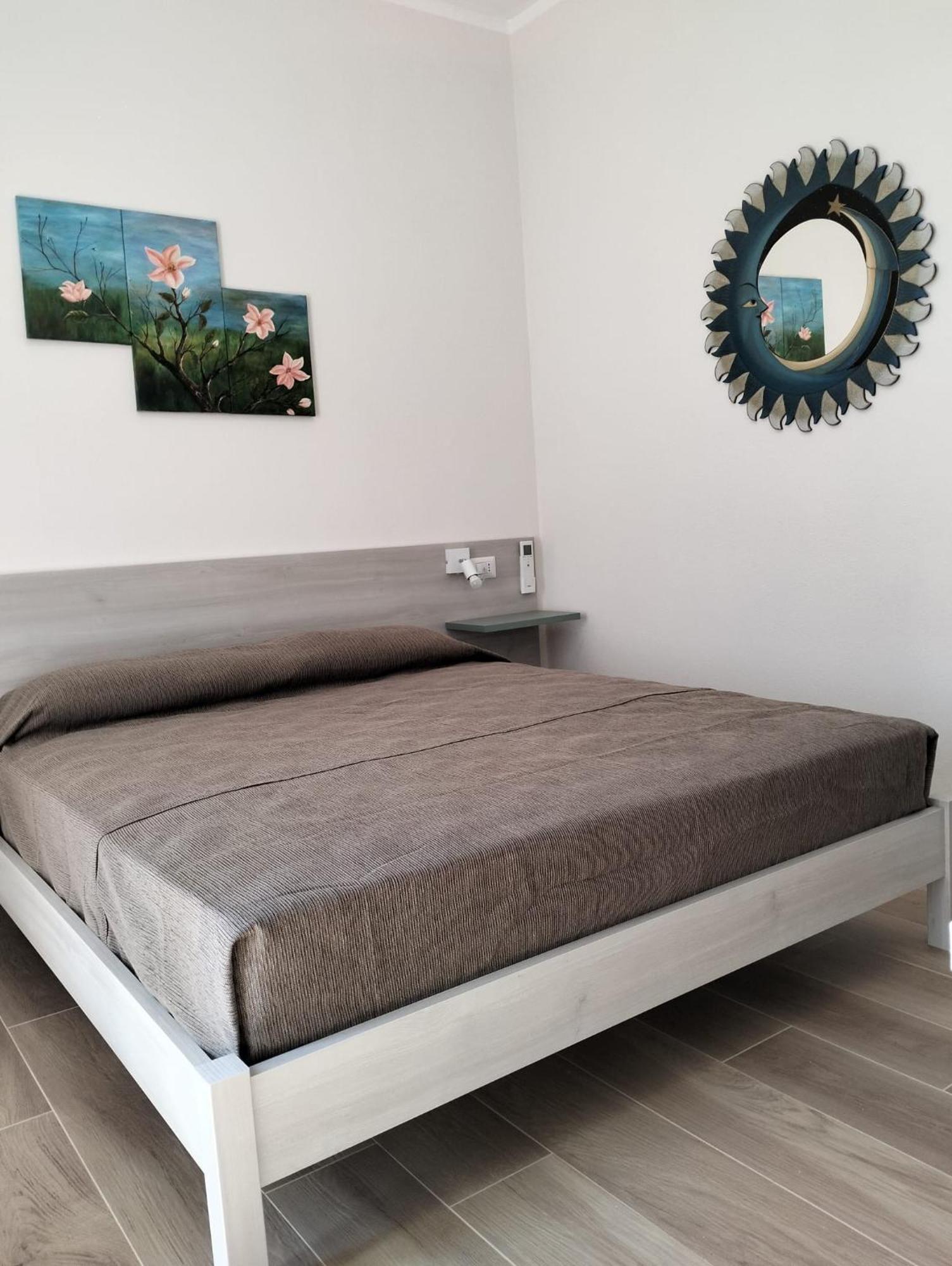 Hotel Lilly'S House Murta Maria Esterno foto