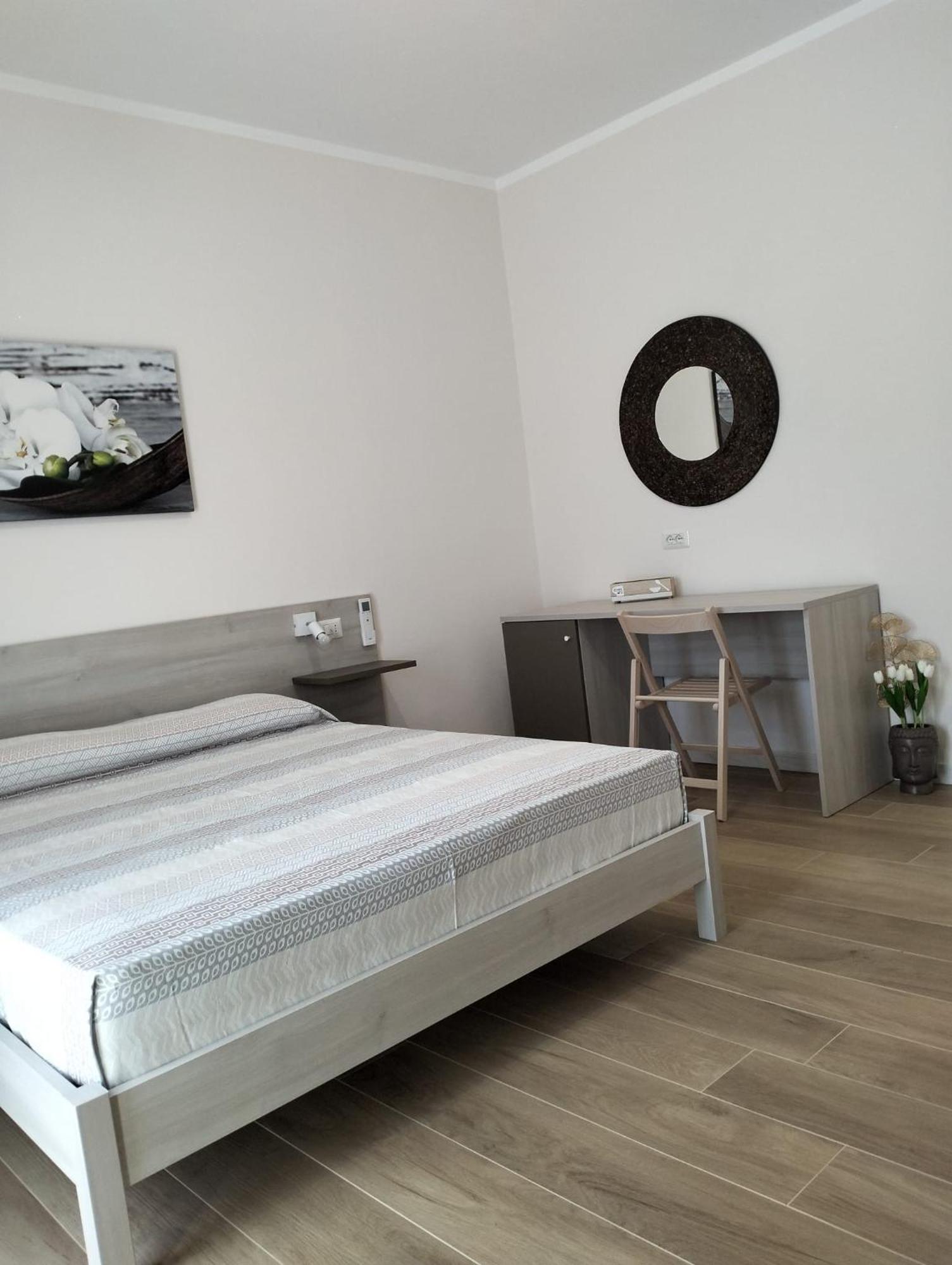 Hotel Lilly'S House Murta Maria Esterno foto